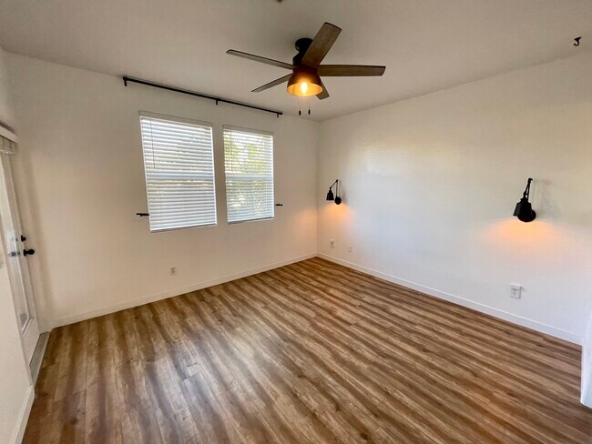 Bedtime lighting plus phone chargers built in! - 31407 Taylor Ln