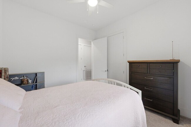 Building Photo - 15260 TX-105