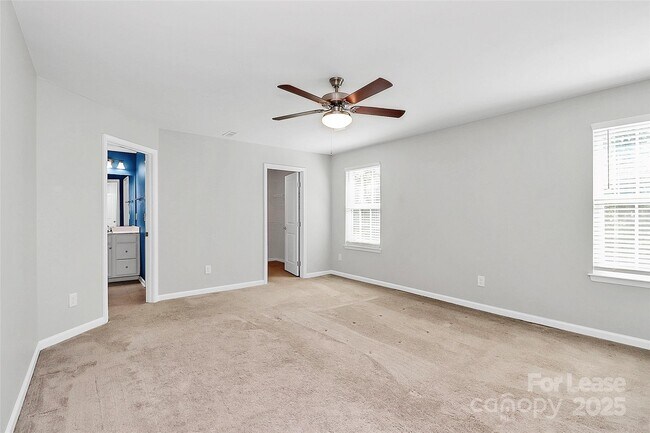 Building Photo - 2018 Sewall Ave SW