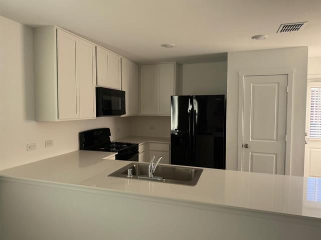 Building Photo - 7505 Fenton Pkwy