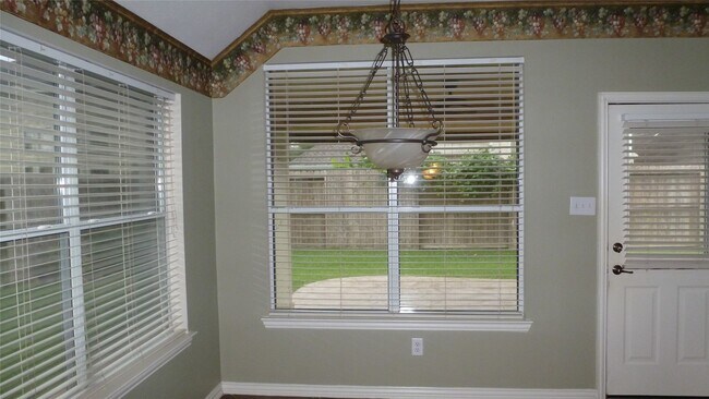 Building Photo - 4823 Cypress Spring Dr