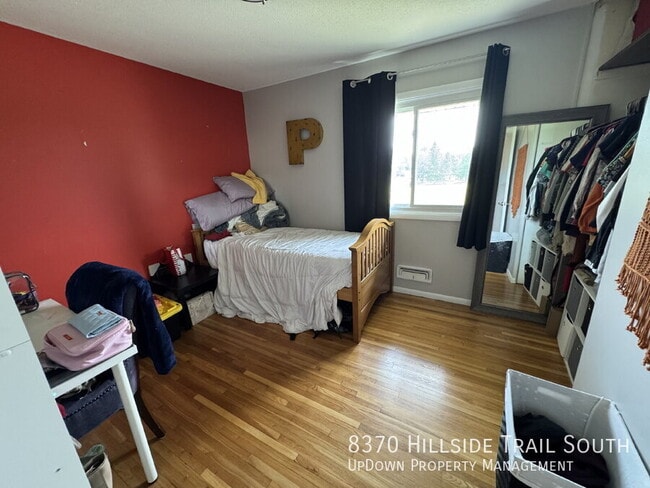 Building Photo - 8370 Hillside Trail S