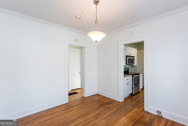 Building Photo - 1786 Center Ave