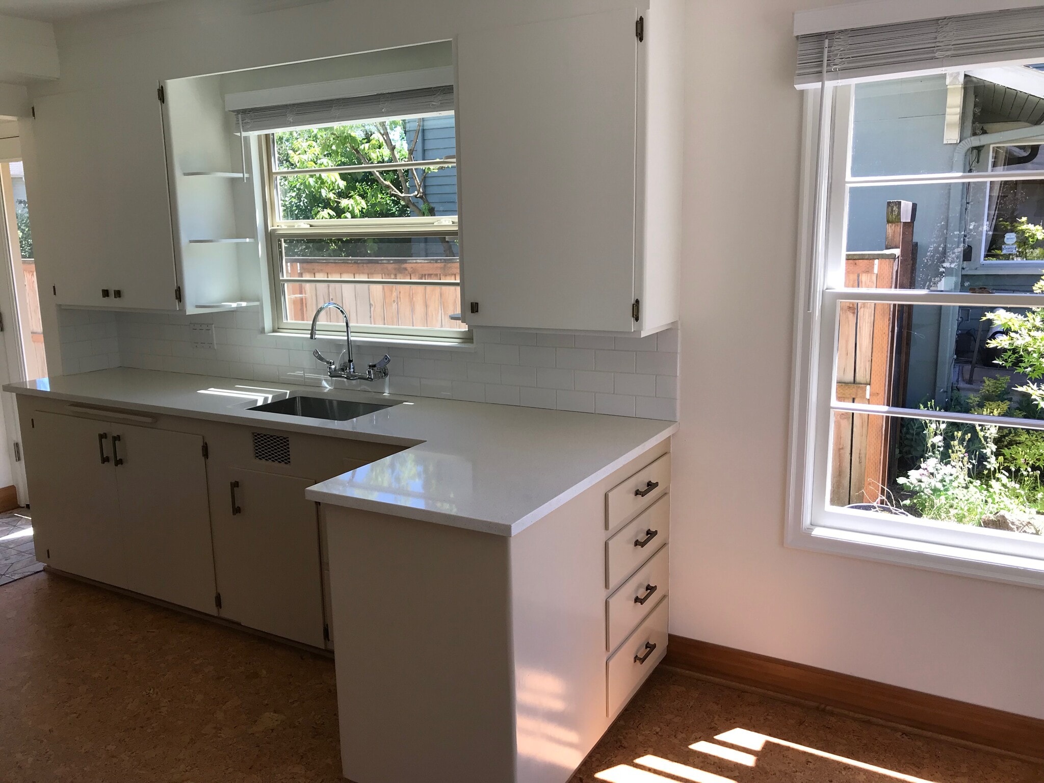 Building Photo - 4070 NE 8th Ave