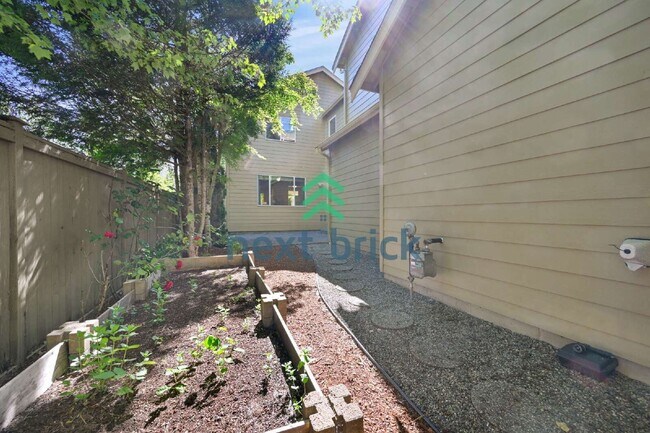 Building Photo - Spacious 4-Bed Home with 2.5 Baths in Beautiful Snoqualmie - 2,460 Sq. Ft. of Comfort Awaits!