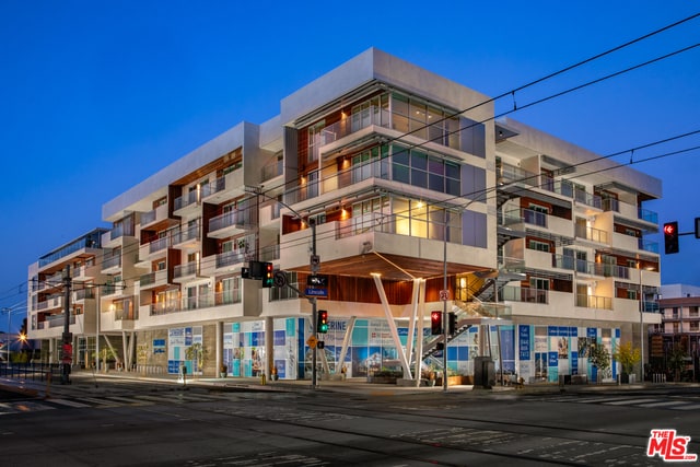 Building Photo - 800 Colorado Ave