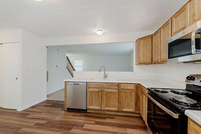 Building Photo - Perfect Family Home
