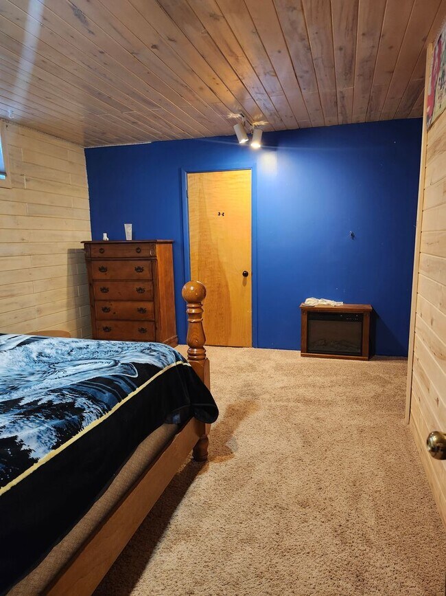 Building Photo - Country apartment Dolores- Utilities included