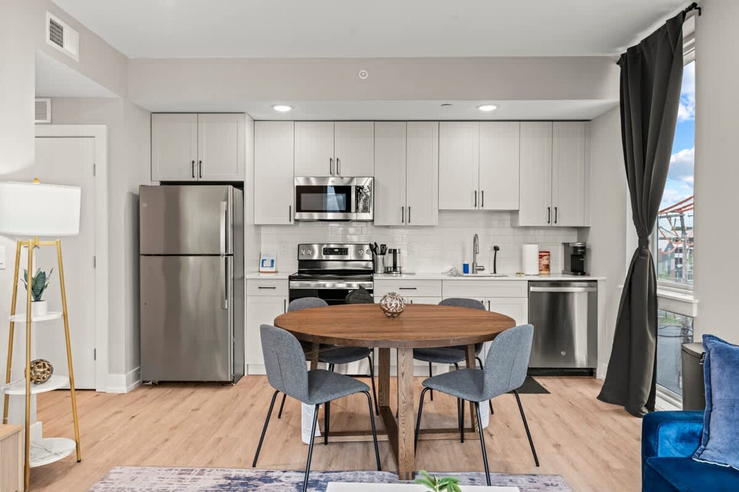 Building Photo - 916 N Delaware Ave