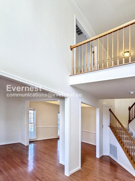 Building Photo - 1542 Jeffries Way