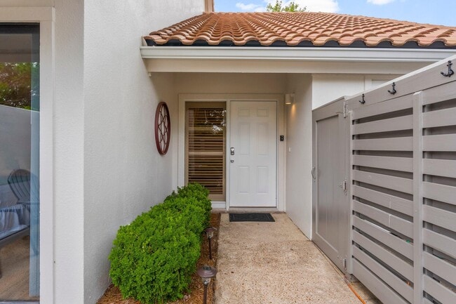 Building Photo - 5073 Beachwalk Way