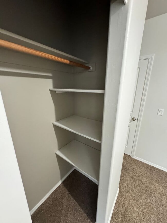 Building Photo - Charming 3-bedroom, 2-bathroom home locate...