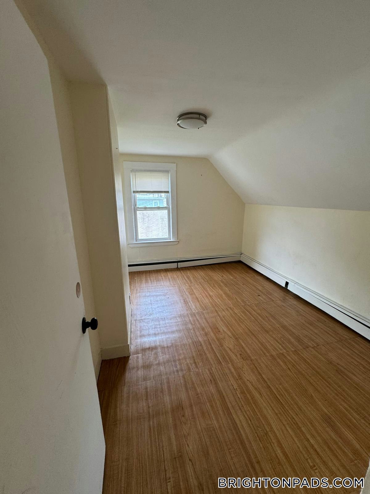 Building Photo - 44 Winship St