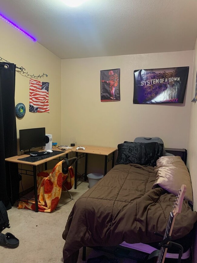 Building Photo - Cute 3 Bedroom Home in Milliken