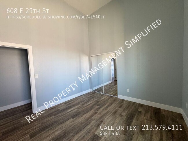 Building Photo - 608 E 29th St