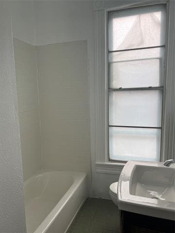 Building Photo - 408 Smith St