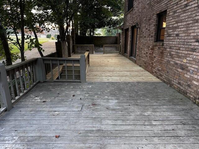 Building Photo - 3507 Lakeside Ct