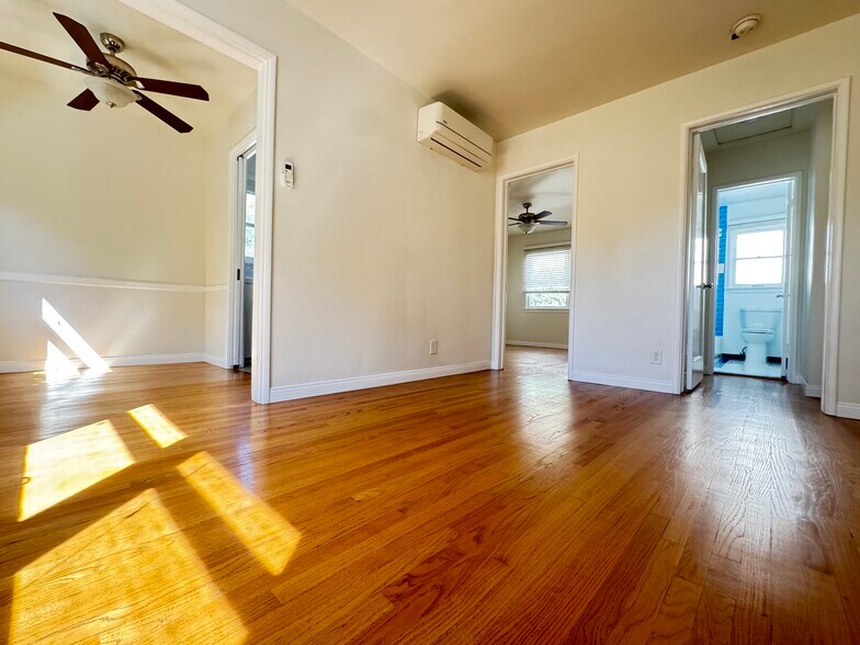 Beautiful hardwood floors and open space - 554 E Cypress Ave