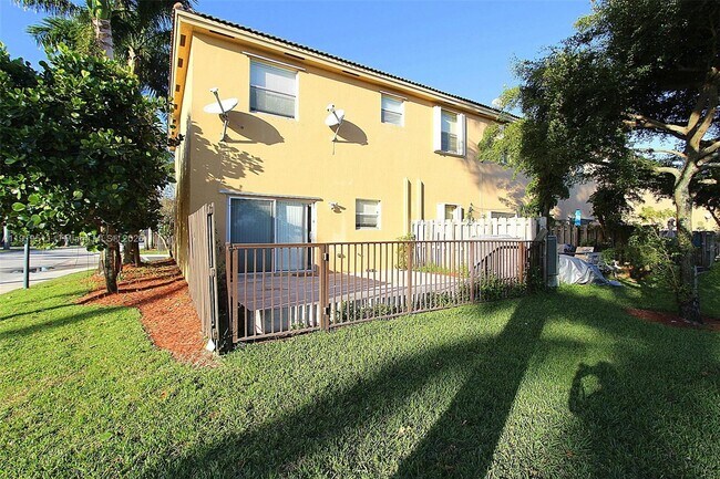 Building Photo - 9390 SW 222nd Way