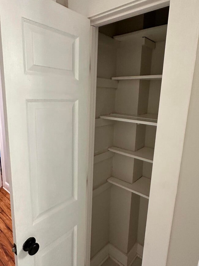 Building Photo - 313 Capital Ave