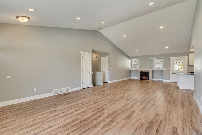 Building Photo - 5066 W 8620 S