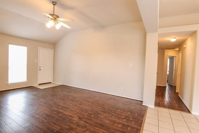 Building Photo - 21903 Silverfield Park Ln