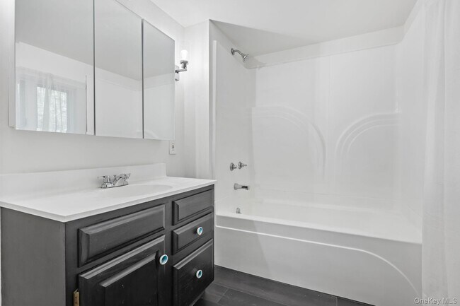 Building Photo - 1302 NY-22