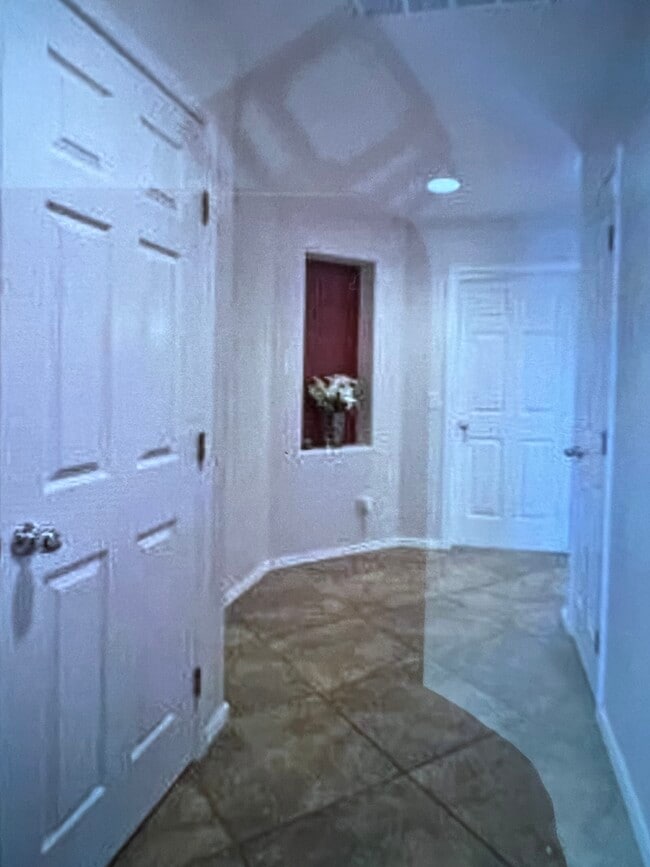 Building Photo - 11754 W Mauna Loa Ln