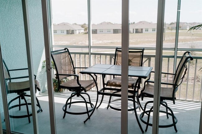 Building Photo - 5762 Sabal Trace Dr