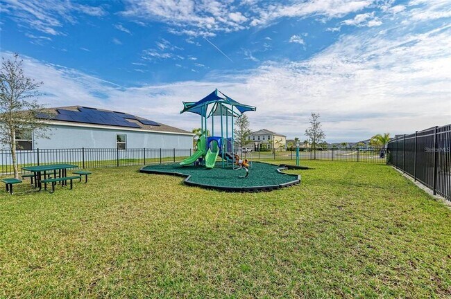 Building Photo - 11620 61st St E