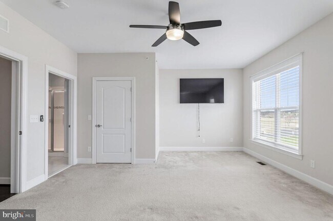 Building Photo - 612 Marina Landing Ln