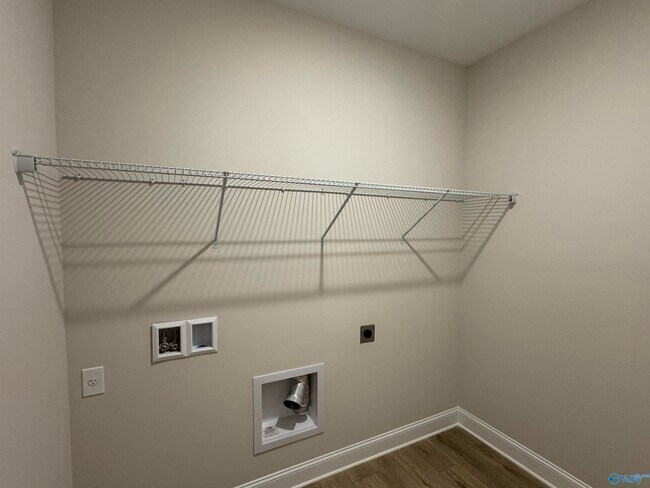 Building Photo - 122 Burdine St