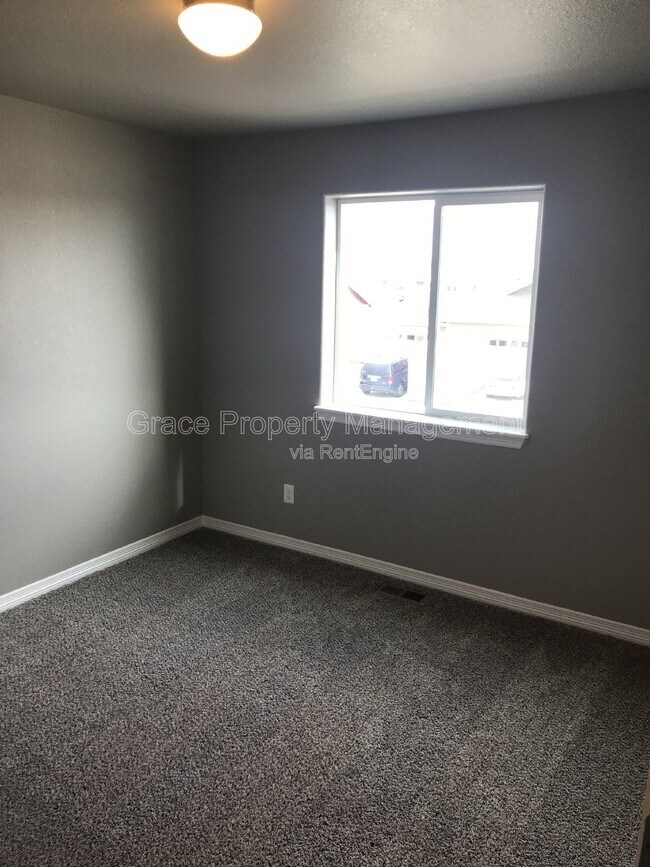 Building Photo - 2063 Tabor St