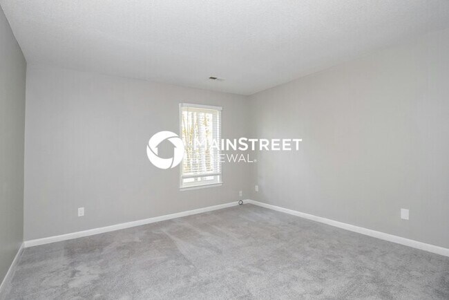 Building Photo - 1620 Stoneybrook Dr