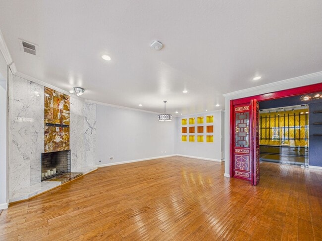 Building Photo - Immaculate Menlo Park house for rent now! $9,100