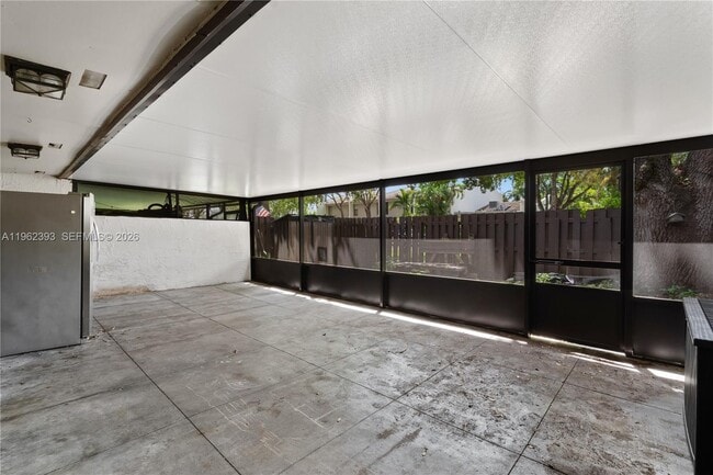 Building Photo - 9850 NW 15th Ct