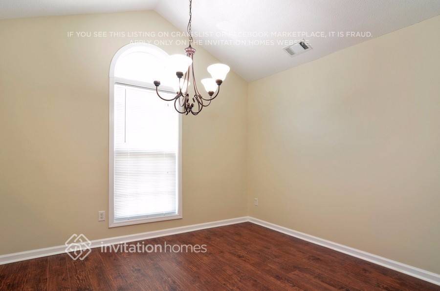 Building Photo - 124 Meadow Ct