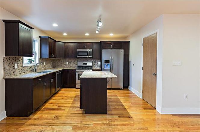 Building Photo - 4216 Lydia St