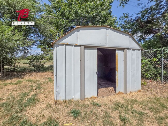 Building Photo - Charming and Newly Renovated 4-Bedroom Hom...