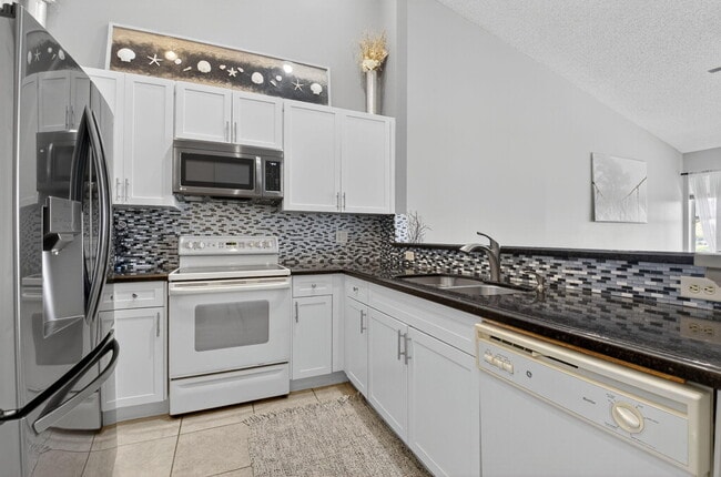 Building Photo - 235 Coral Trace Ln