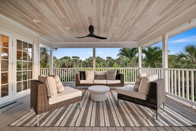 Building Photo - 12376 Jimmy Buffett Mem Hwy
