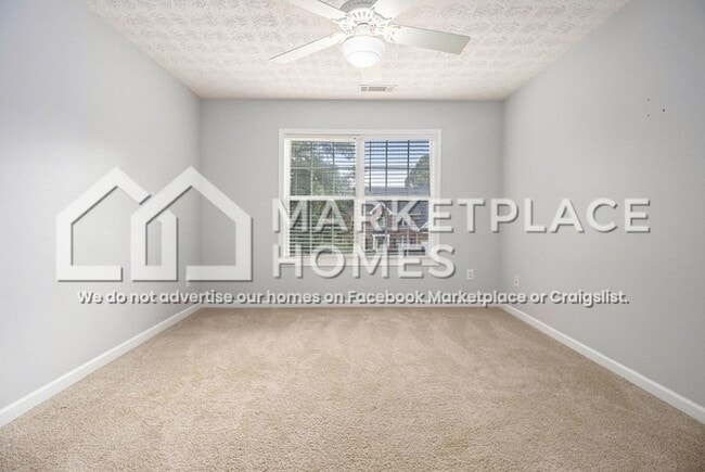 Building Photo - 314 Interlake