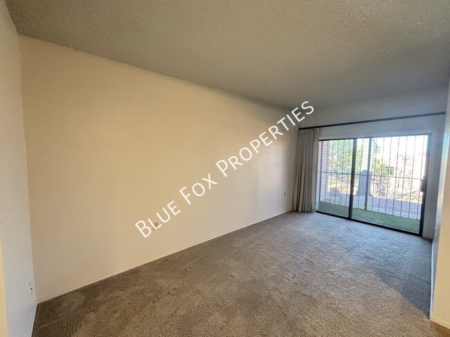 Building Photo - 1721 W Dalehaven Cir
