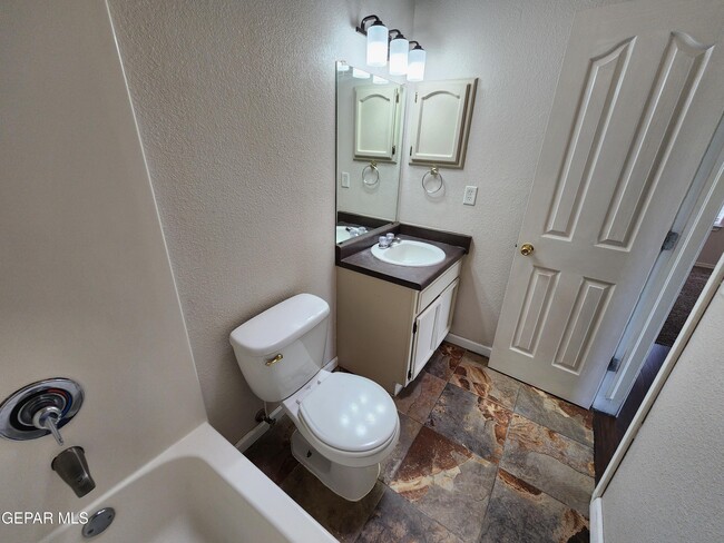 Building Photo - 14228 Lasso Rock Dr