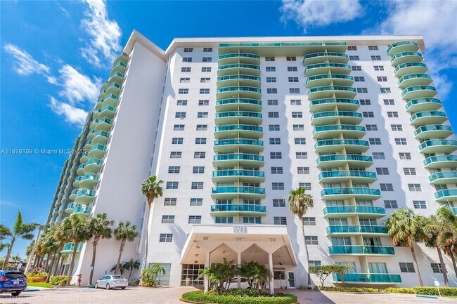 Primary Photo - 19380 Collins Ave