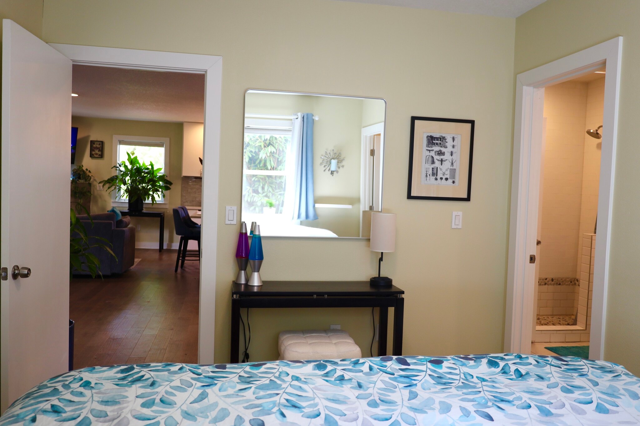 Building Photo - 712 SE 42nd Ave