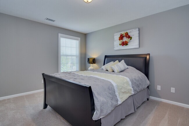 Building Photo - 1030 Ardrey Cir