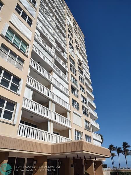 Building Photo - 1012 N Ocean Blvd
