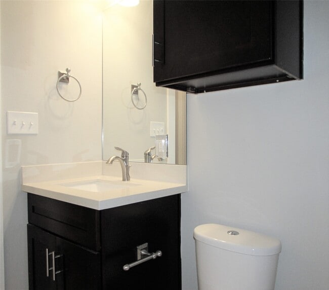 Building Photo - 3249 Dixie Dr