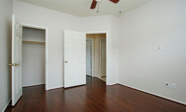 Building Photo - 3902 Mossy Pl Ln